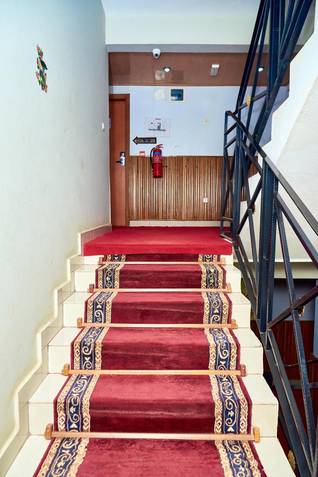 Congress Hotel Yaoundé 外观 照片