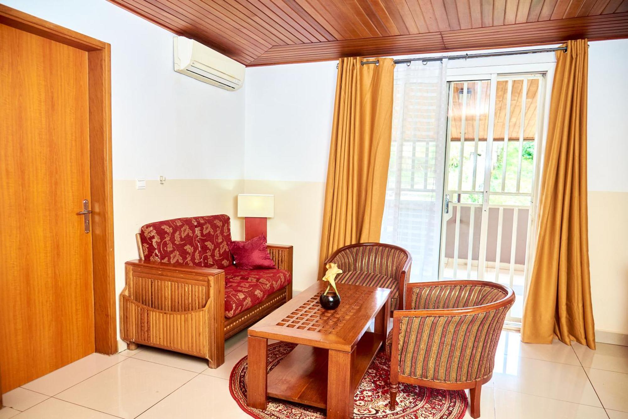 Congress Hotel Yaoundé 外观 照片